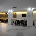 Хотел Luna 4*