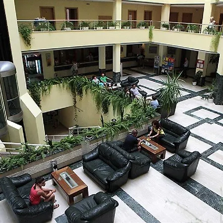 Luna גולדן סנדס