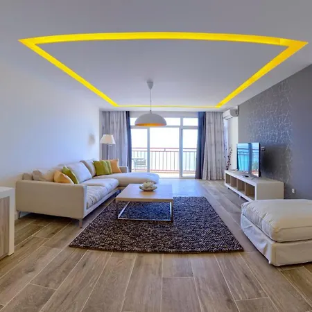 Hotel Luna 4*