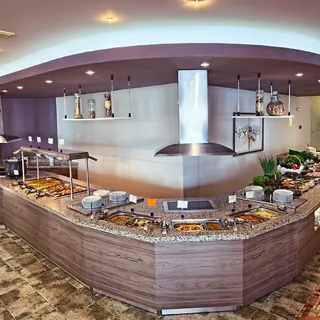 Luna מלון גולדן סנדס